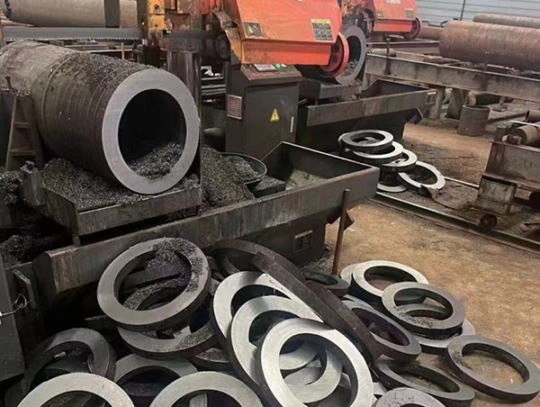 比如零售 42CrMo无缝管 切割下料 试样采购